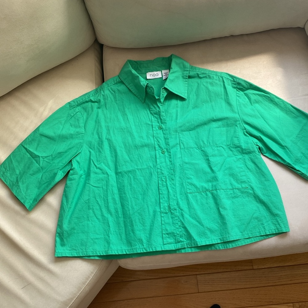 Cropped collared top - Picture 2 of 5